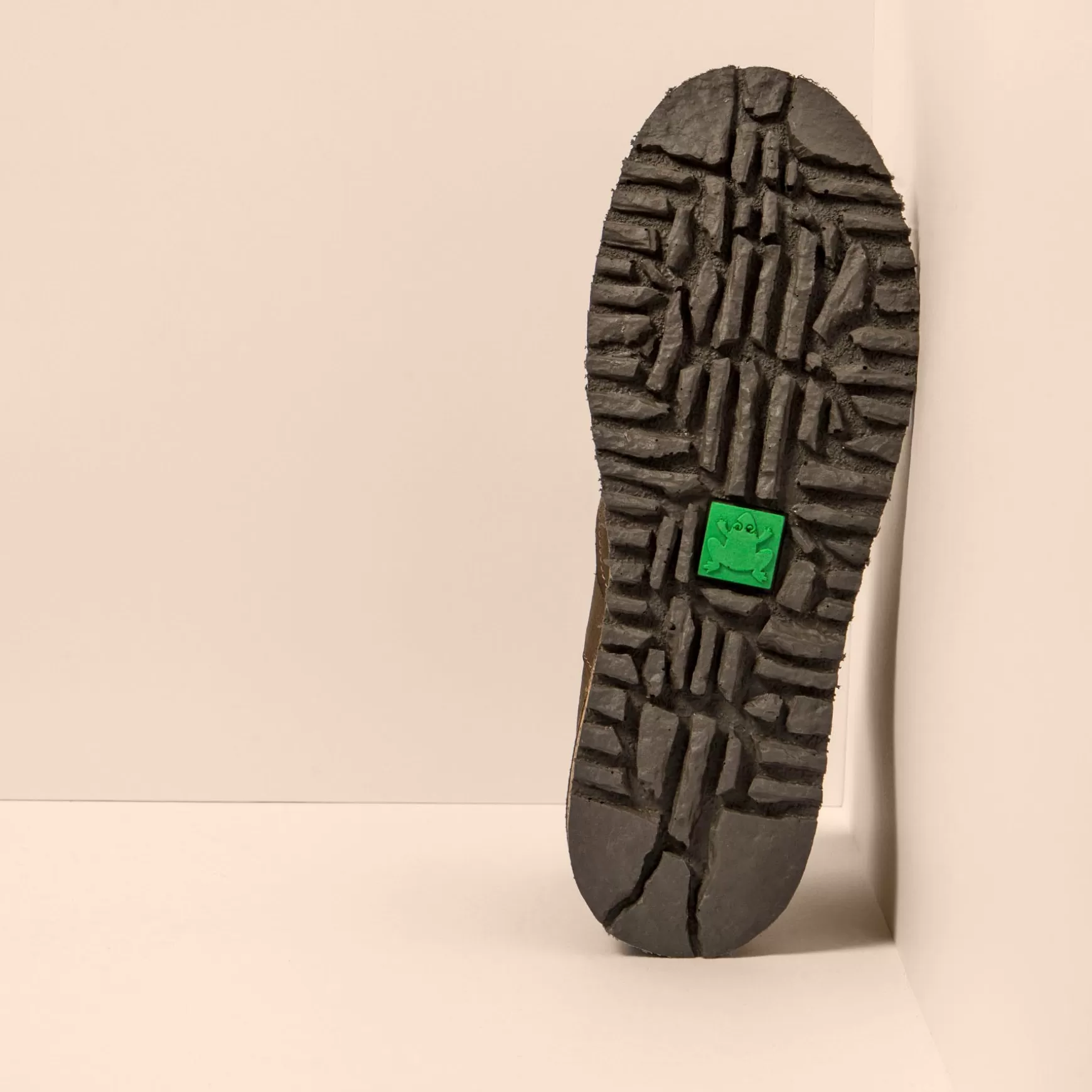 felsen_12-2.webp El Naturalista Ankelstøvler<5632 Felsen