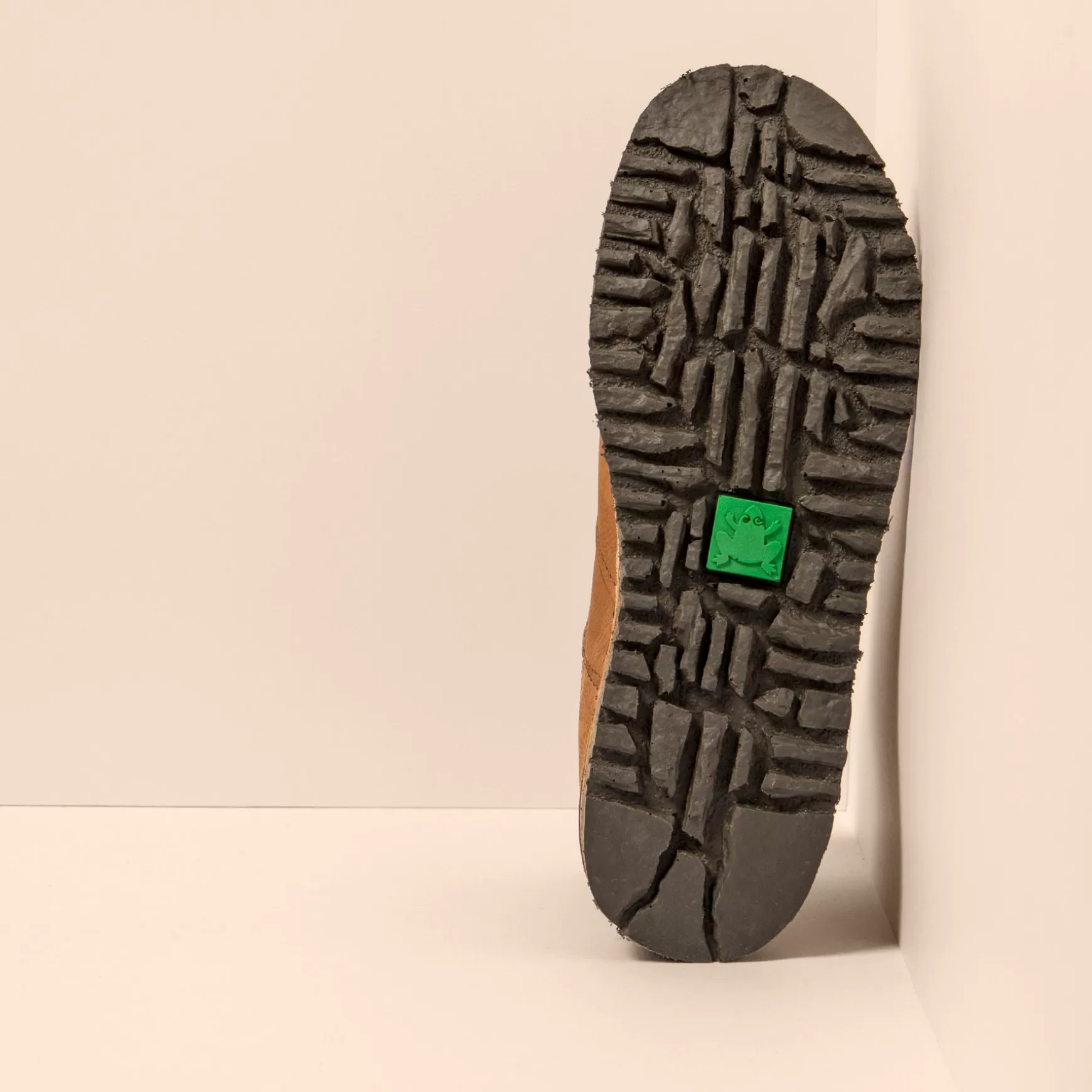 felsen_7-2.webp El Naturalista Ankelstøvler<5632 Felsen