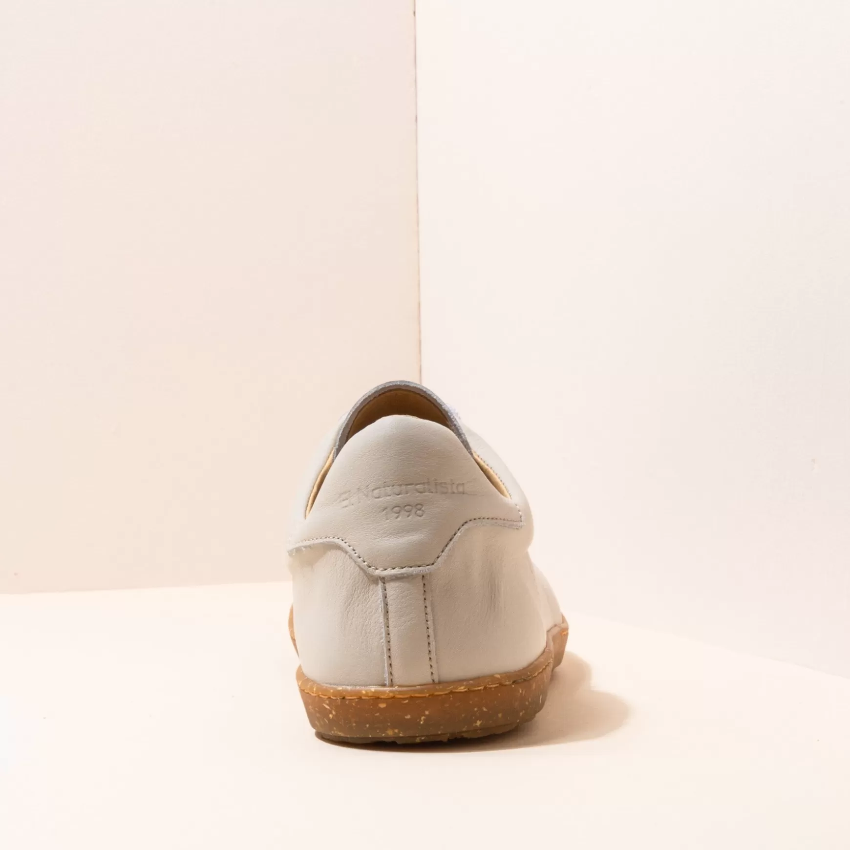 n_estratos_3.webp El Naturalista Sko<N355 Estratos