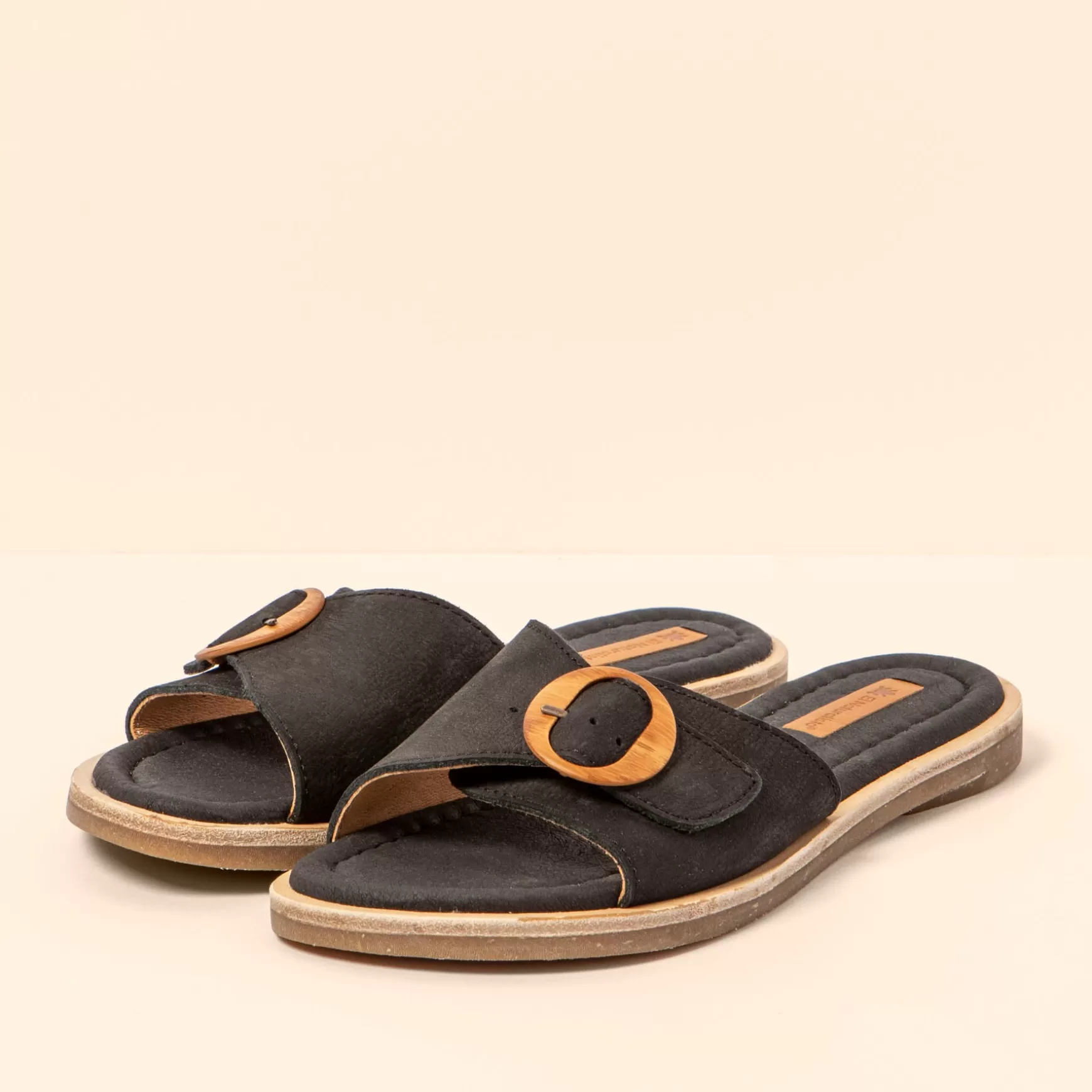 El Naturalista Sandaler<5690 Tonami