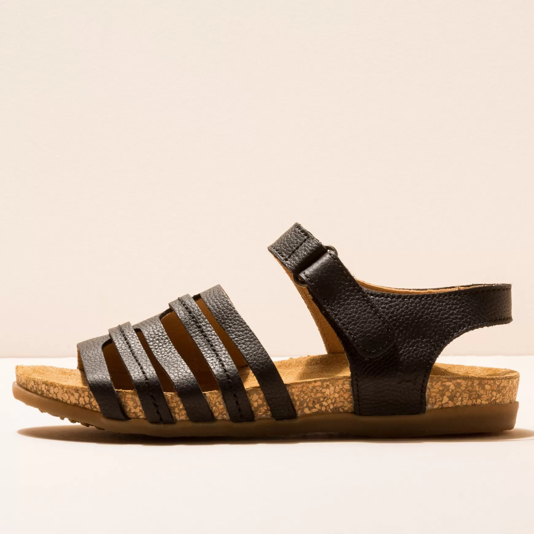 El Naturalista Sandaler<5247 Zumaia Soft Grain Black